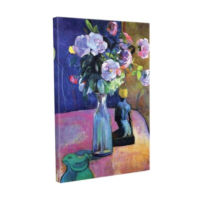 Canvastavla - Färgrik bukett av blommor i en vas med en skulptur i bakgrunden - Lila / Grön / Rosa